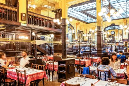 tradycyjna restauracja francuska paryż